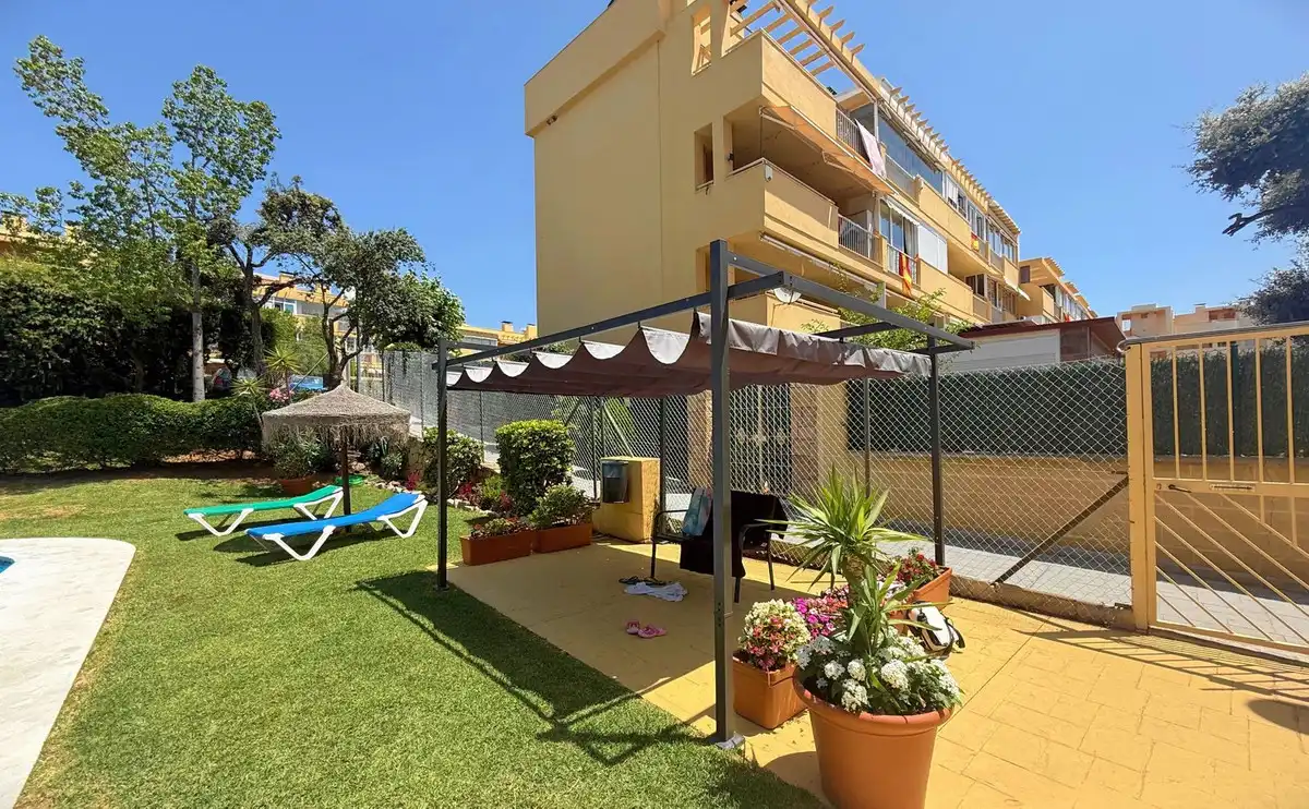 Terraza de Apartamento en venta en Mijas con Piscina y Piscina comunitaria