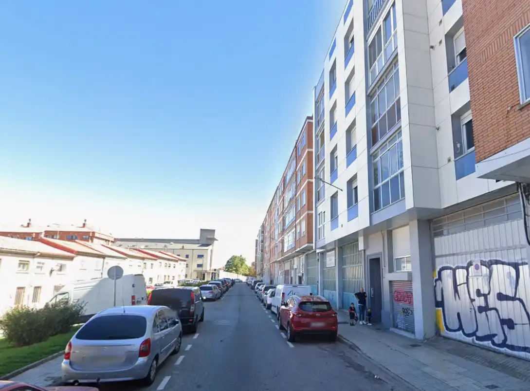 Vista exterior de Pis en venda en Burgos