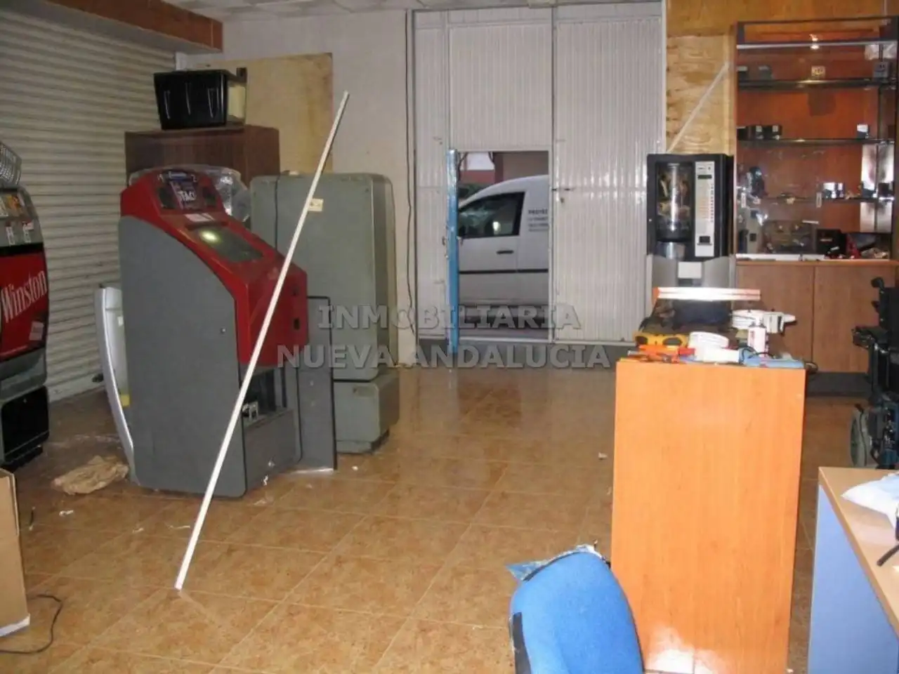 Local comercial de lloguer a Nueva Andalucía, imagen 2