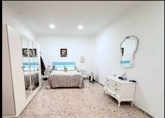 Dormitori de Casa o xalet en venda en Utrera amb Terrassa