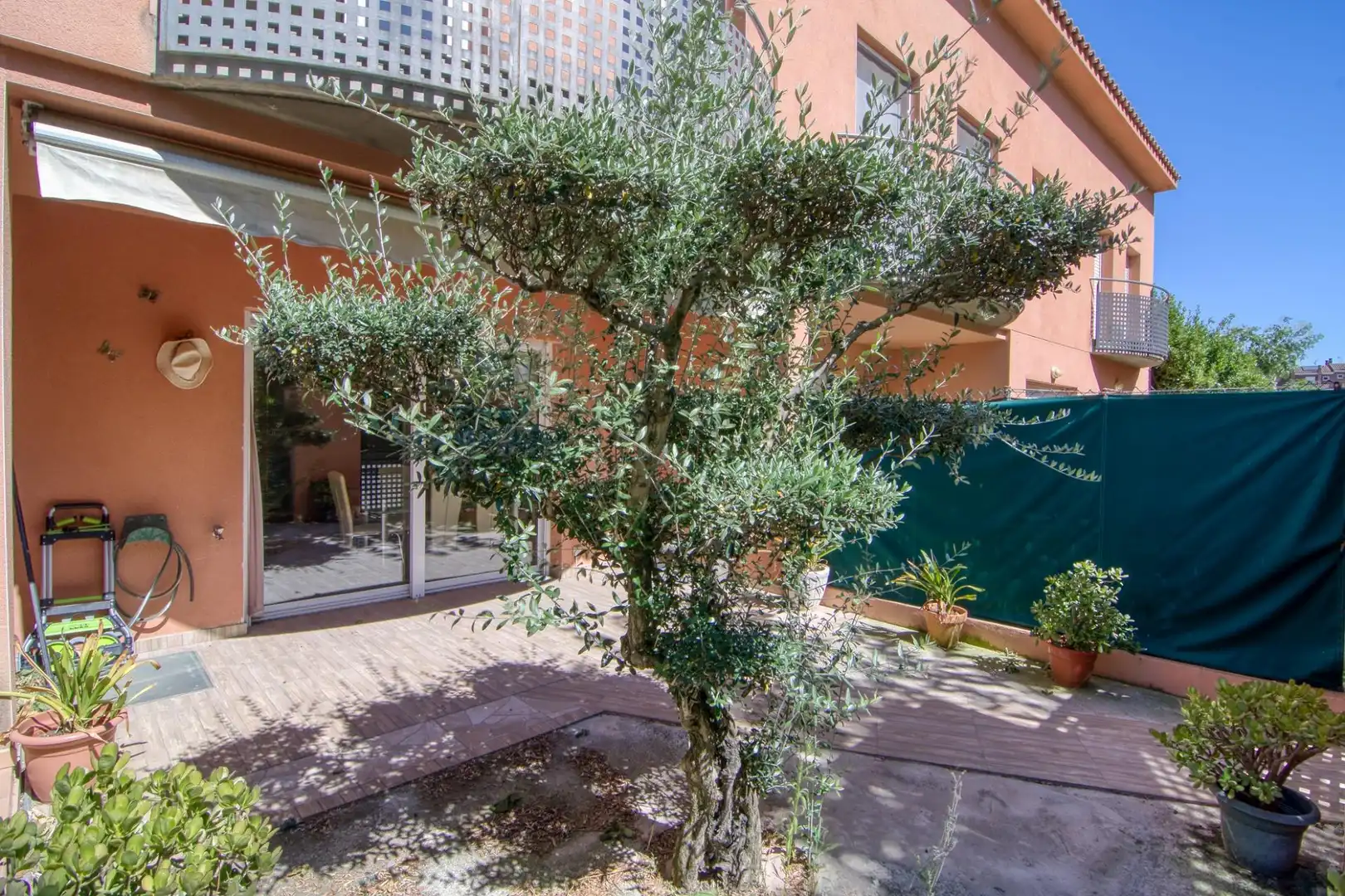 Jardín de Casa adosada en venta en Figueres con Calefacción, Jardín privado y Balcón
