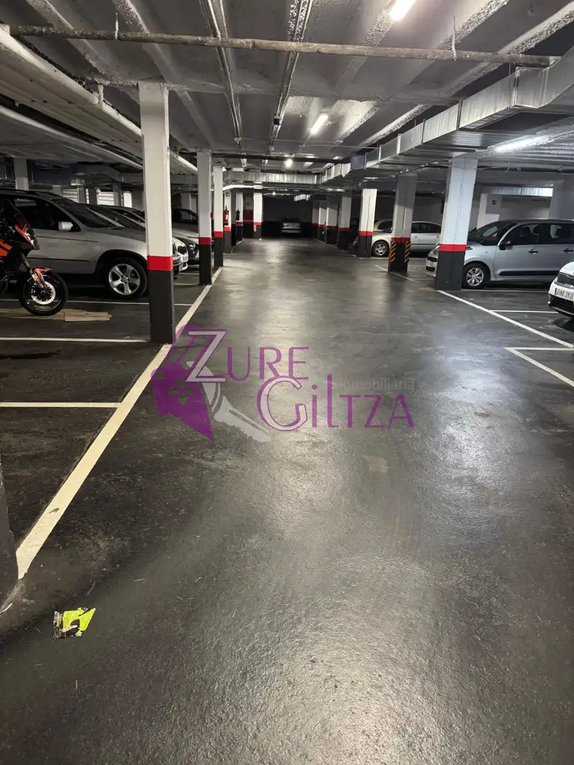 Parking of Flat for sale in Durango  with Heating, Storage room and Furnished