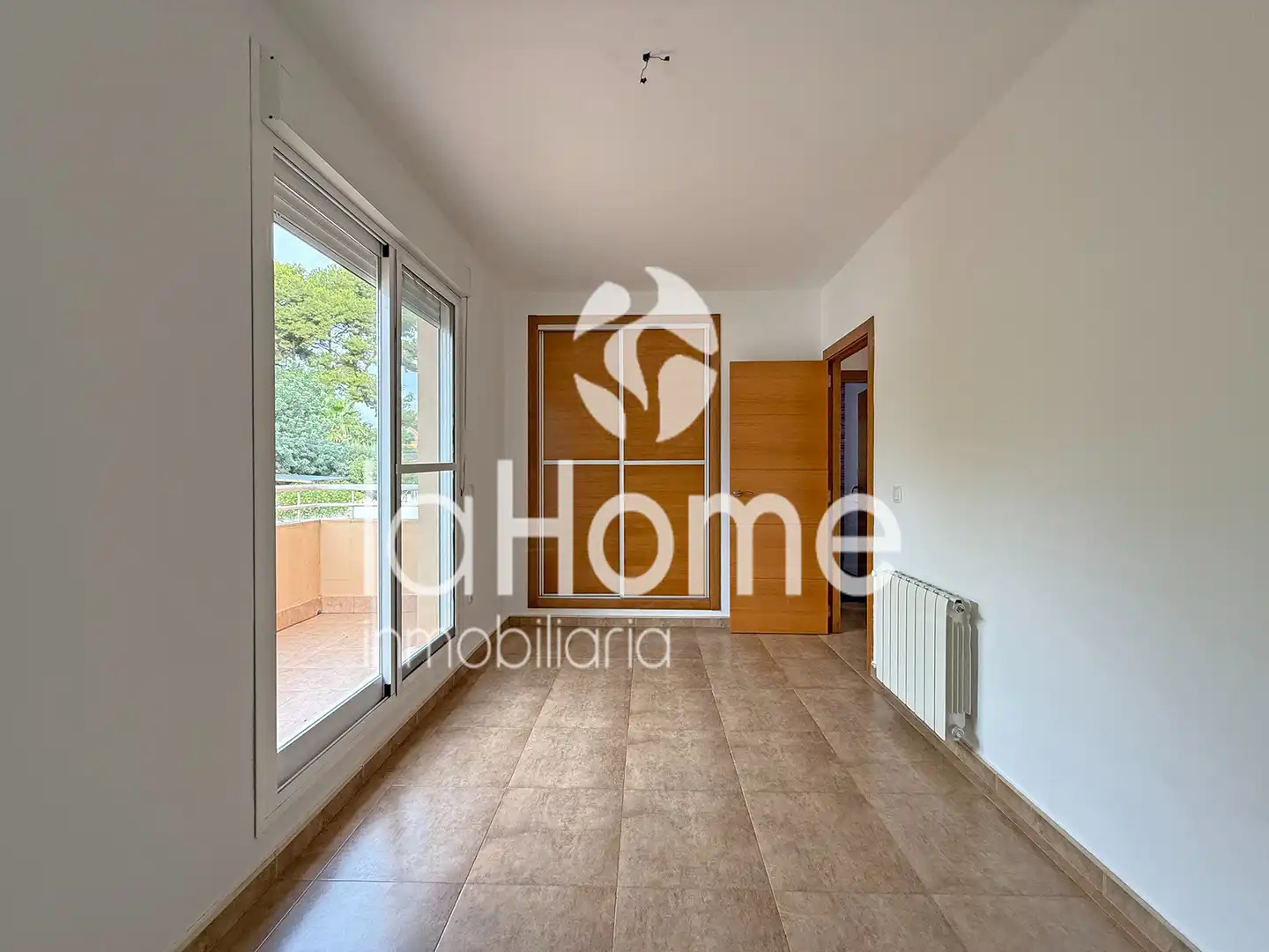 Vista exterior de Casa o chalet de alquiler en Bétera con Aire acondicionado, Calefacción y Jardín privado