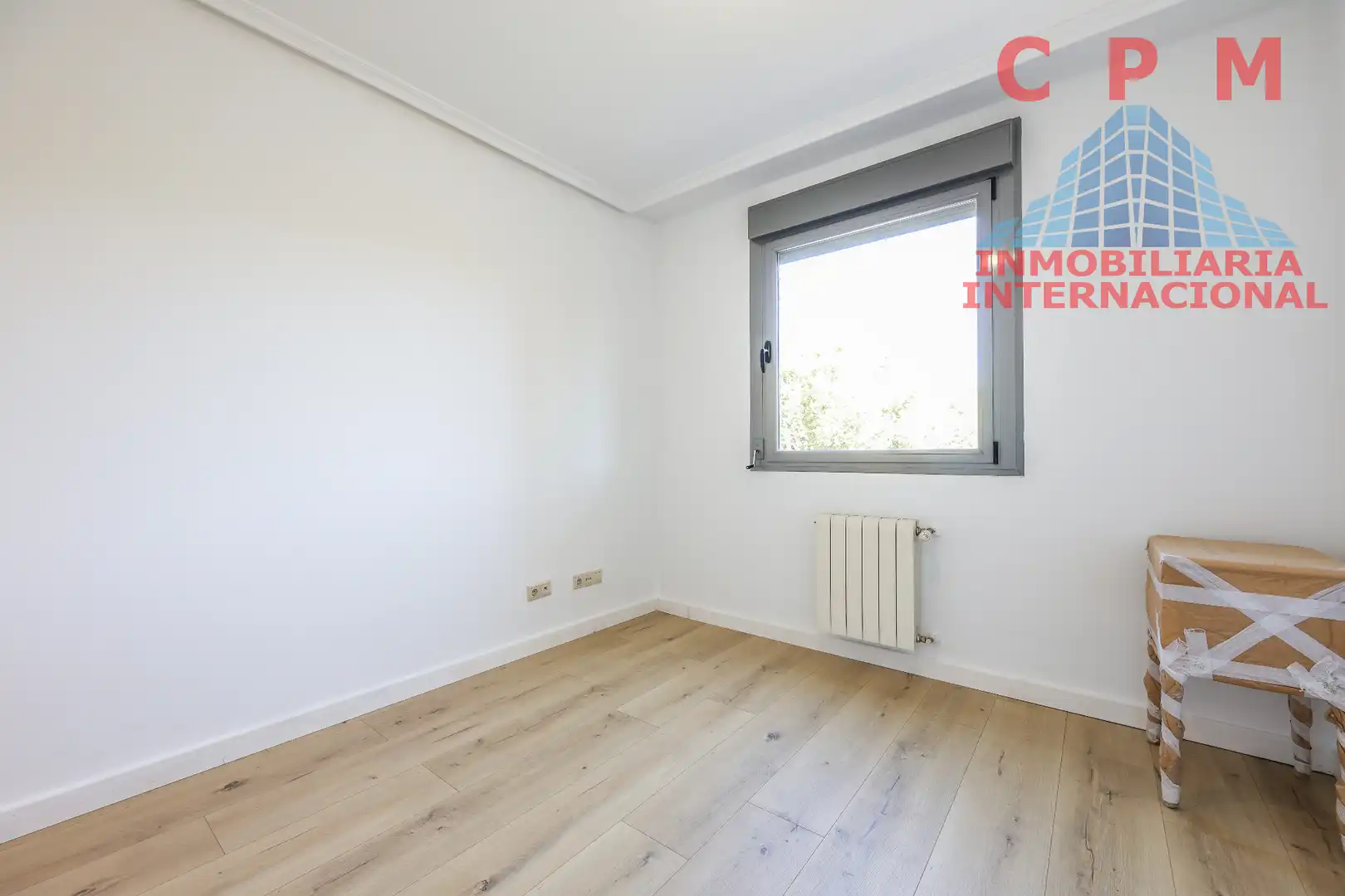 Bedroom of Flat for rent in La Moraleja  with Air Conditioner, Heating and Parquet flooring