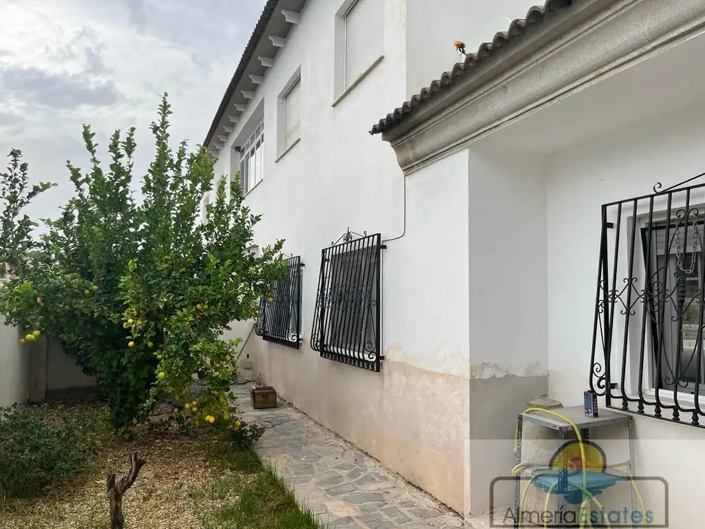 Vista exterior de Casa o chalet en venta en Tíjola con Piscina