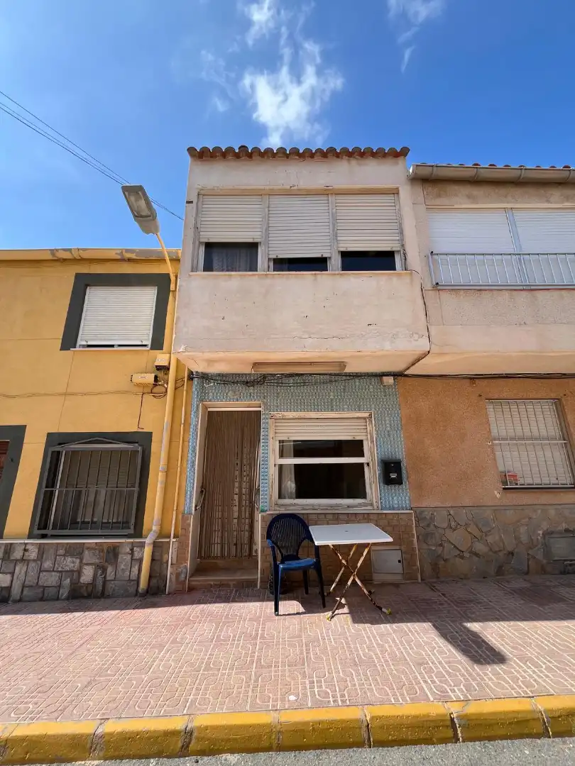 Außenansicht von Einfamilien-Reihenhaus zum Verkauf in Torrevieja