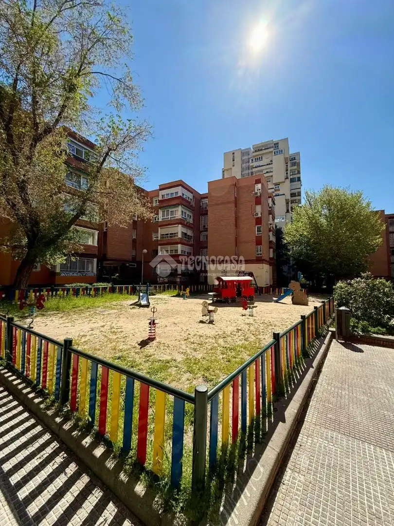 Exterior view of Flat for sale in Madrid  with Air Conditioner, Heating and Storage room