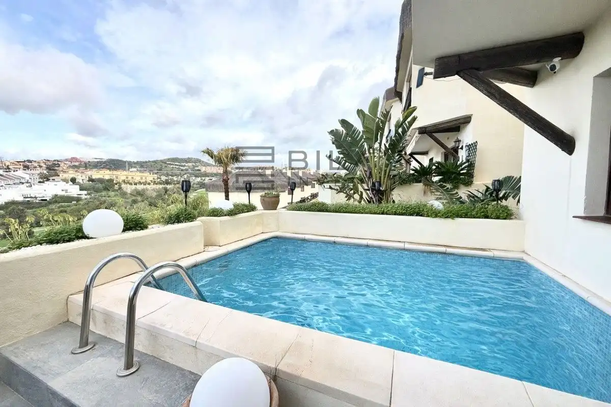 Chalet con piscina en venta en Urb. las Cabañas de Riviera, imagen 2