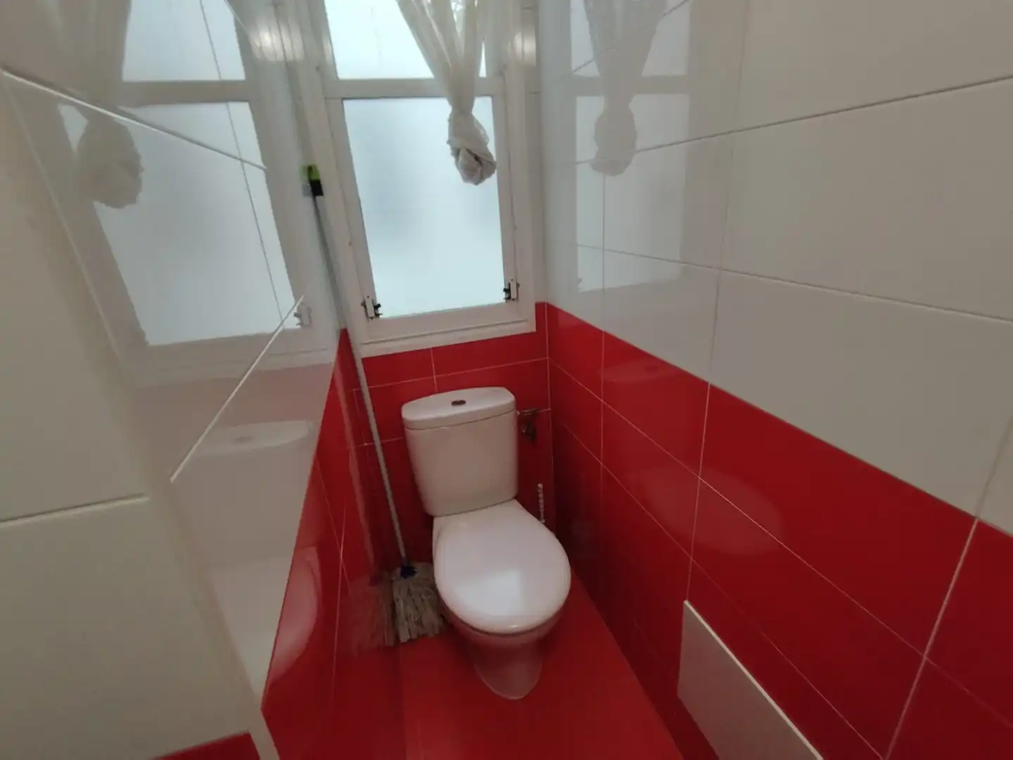 Bathroom of Flat for sale in Ferrol  with Storage room, Furnished and Oven