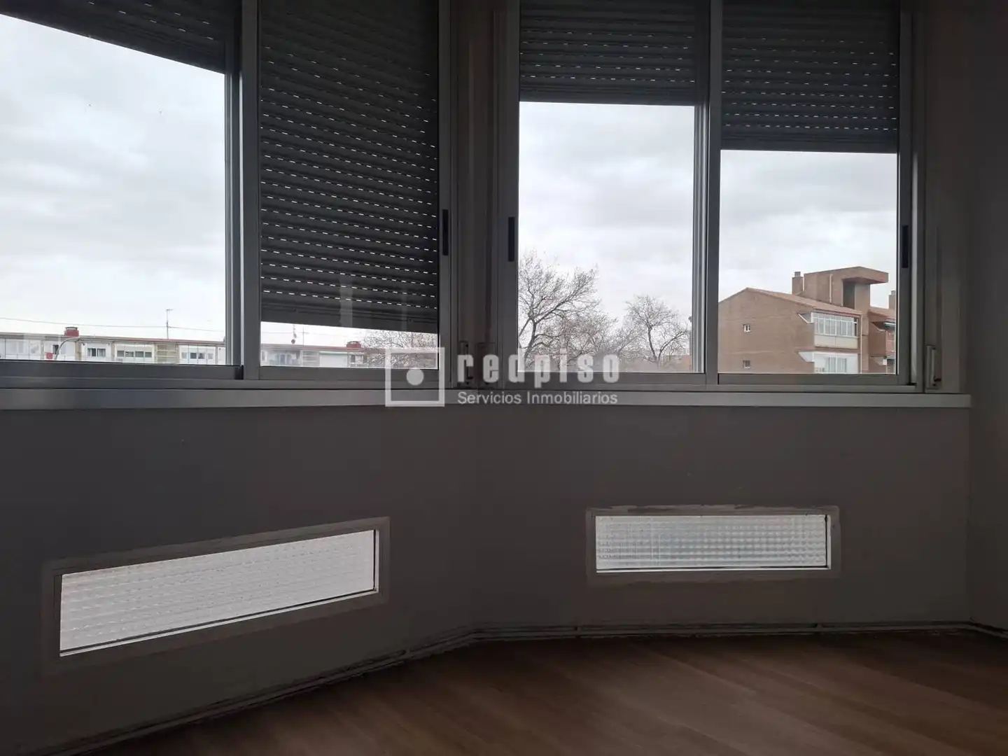 Habitación de Piso en venta en Madrid con Calefacción y Terraza