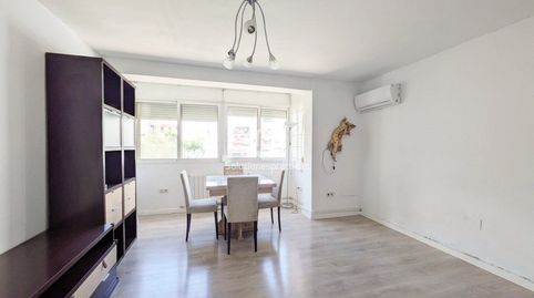 Foto 2 de Piso en venta en Alcantarilla - La Glorieta, Jaén Capital