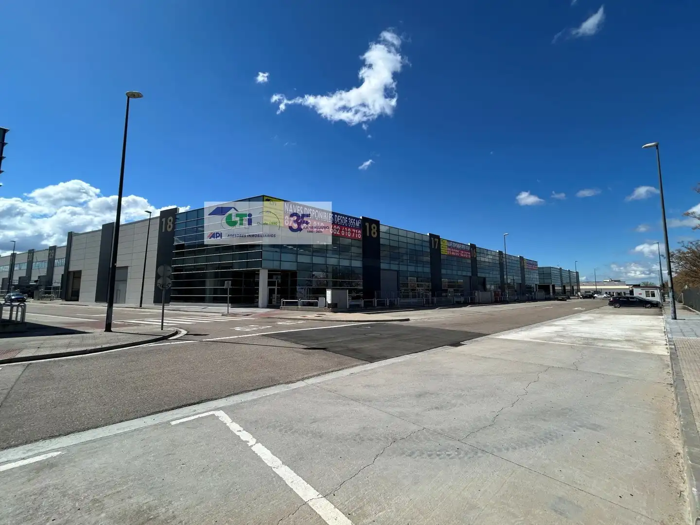 Industrial building for sale in PARQUE EMPRESARIAL MIRAFLORES, imagen 2