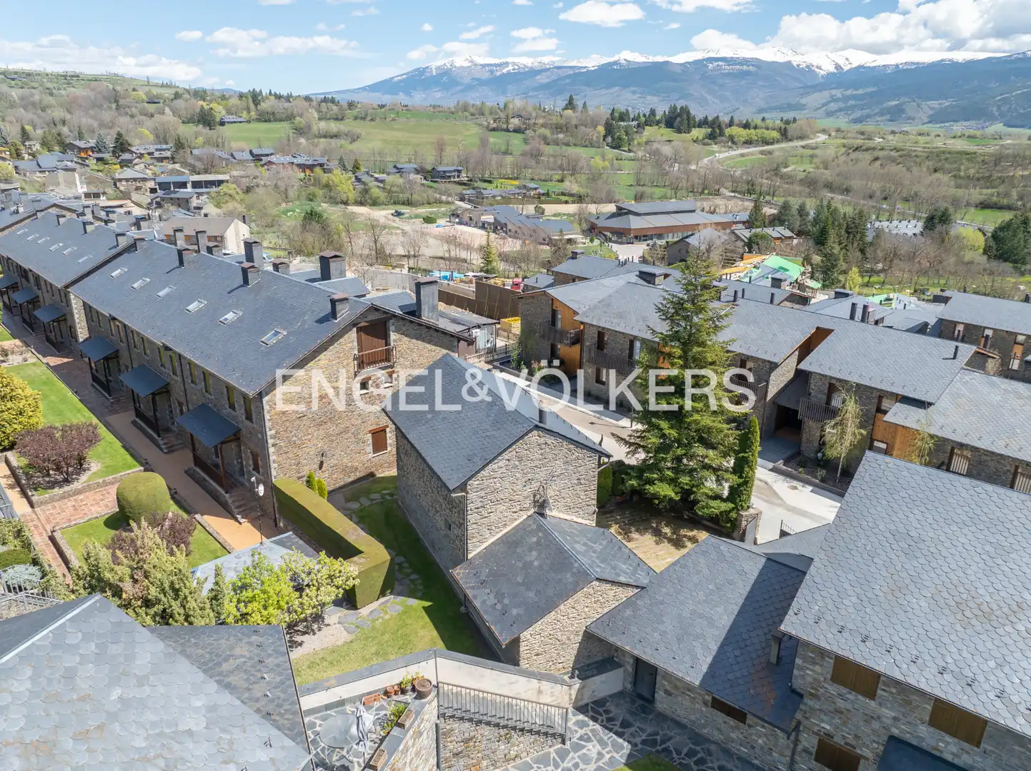 Vista exterior de Casa o chalet en venta en Bolvir con Calefacción, Jardín privado y Parquet