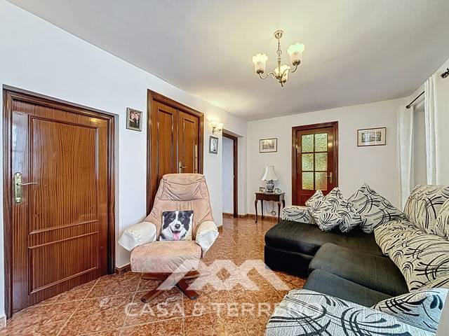 Casa adosada en Venta en Calle Arco en Periana