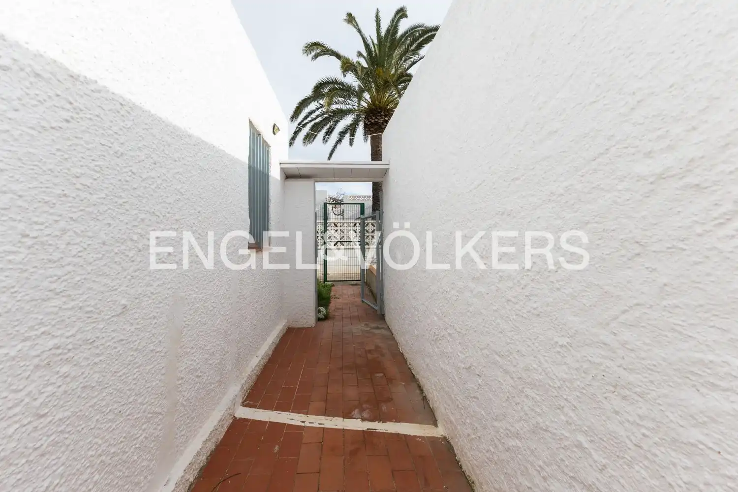 Vista exterior de Casa o xalet en venda en Vinaròs amb Calefacció