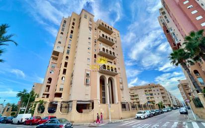 Exterior view of Apartment to rent in Torrevieja  with Air Conditioner, Terrace and Swimming Pool