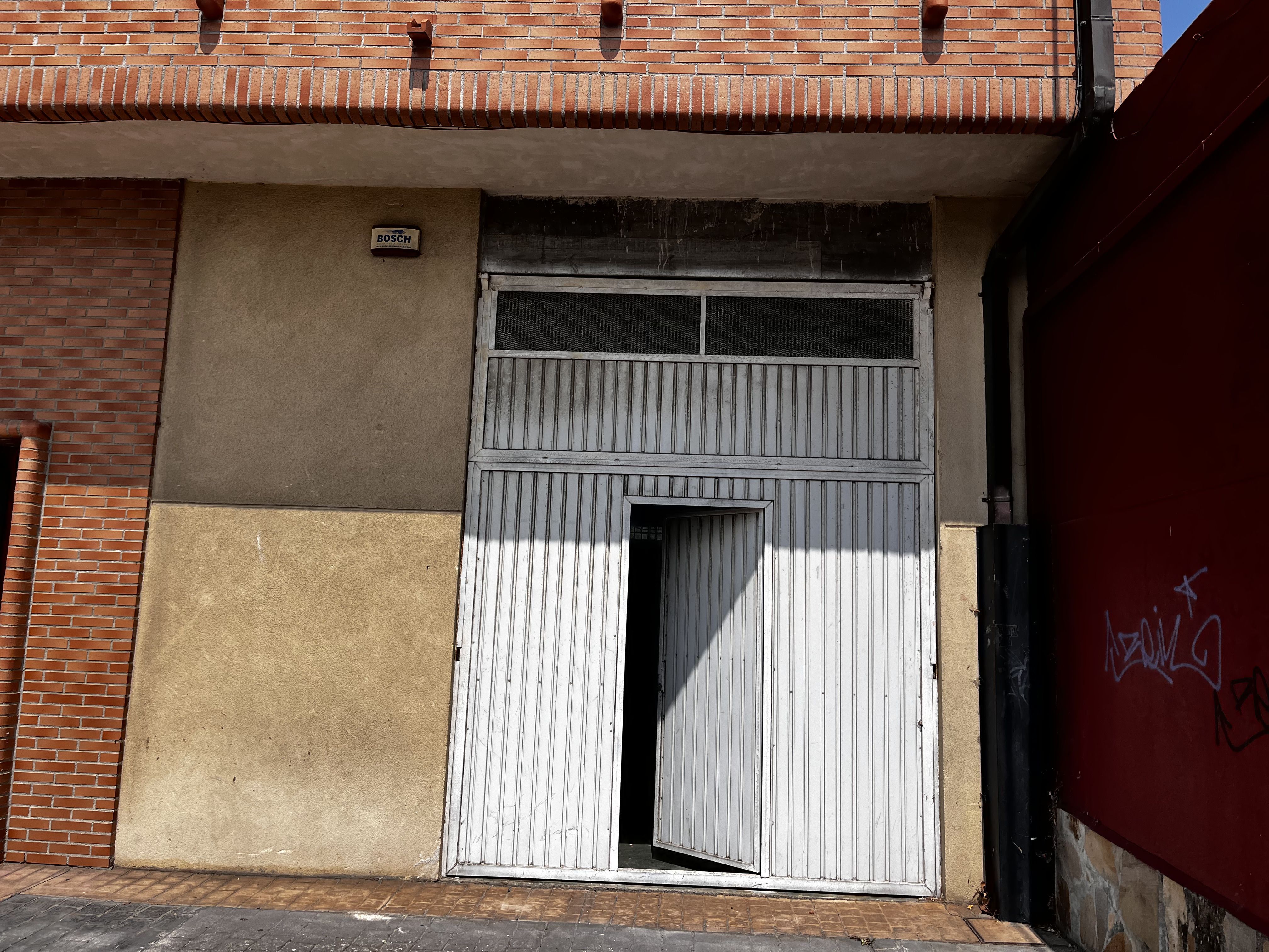 Local en venta en Avenida de Santa Mariña, 113, A Malata - Catabois - Ciudad Jardín