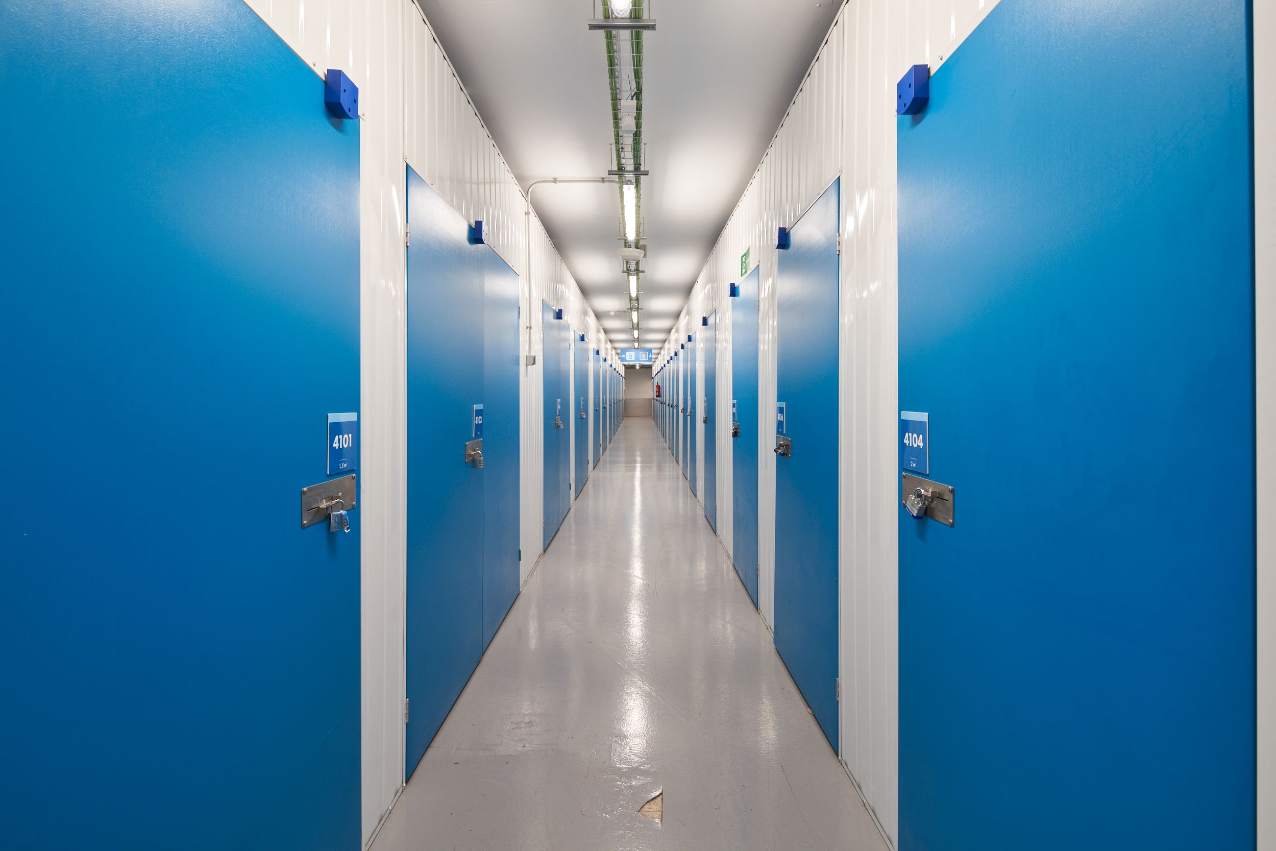 Box room to rent in  Valencia Capital  with Alarm