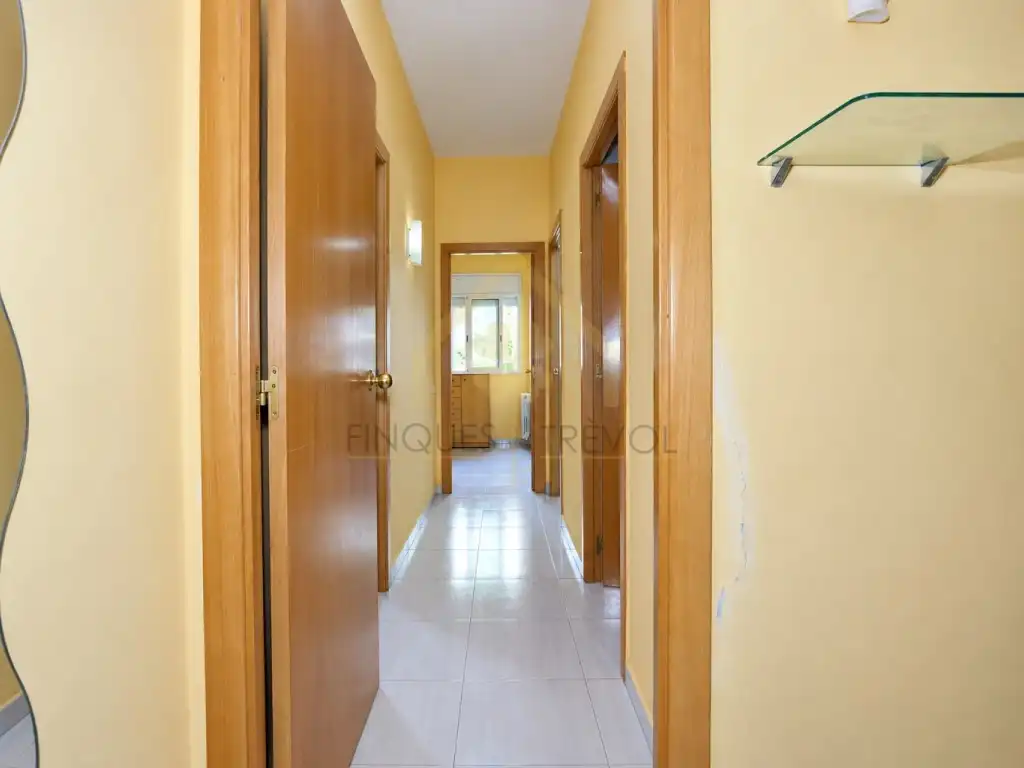 Bajo con ascensor en venta en Tona, imagen 3