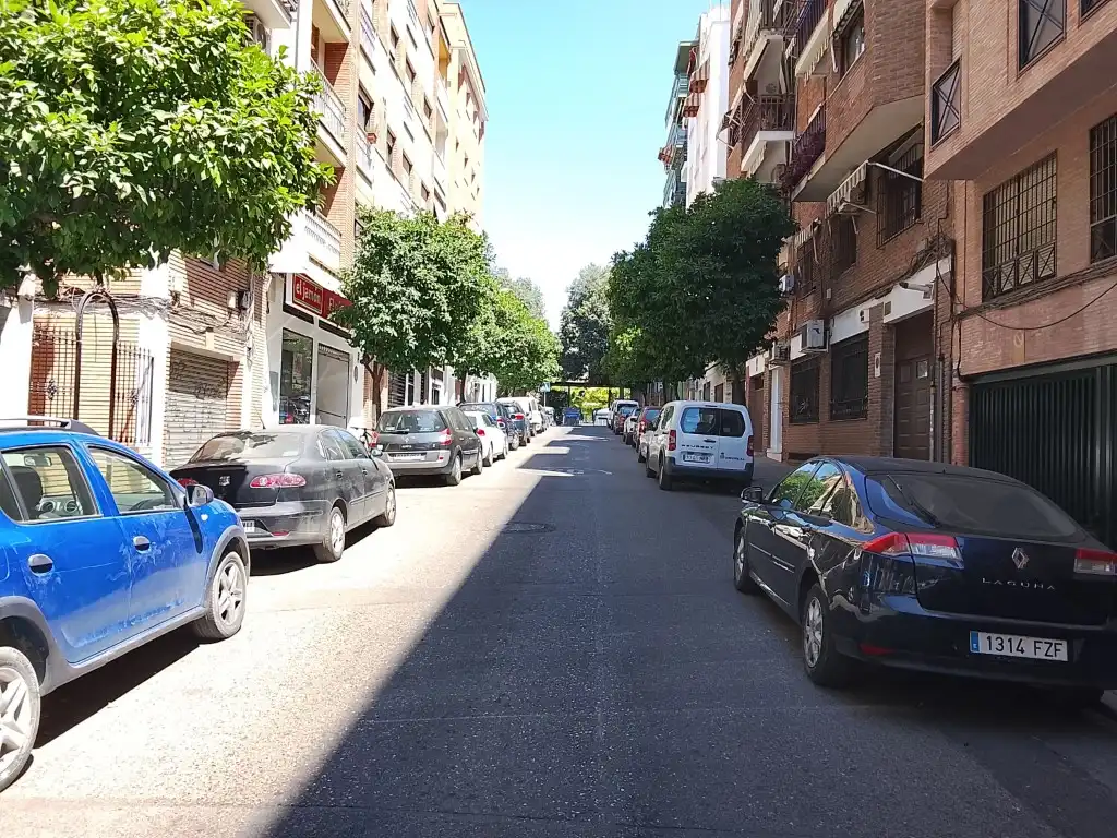 Außenansicht von Garage zur Miete in Córdoba