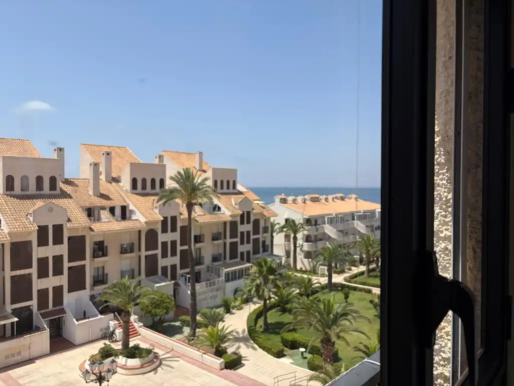 Außenansicht von Maisonette zum Verkauf in La Manga del Mar Menor mit Klimaanlage