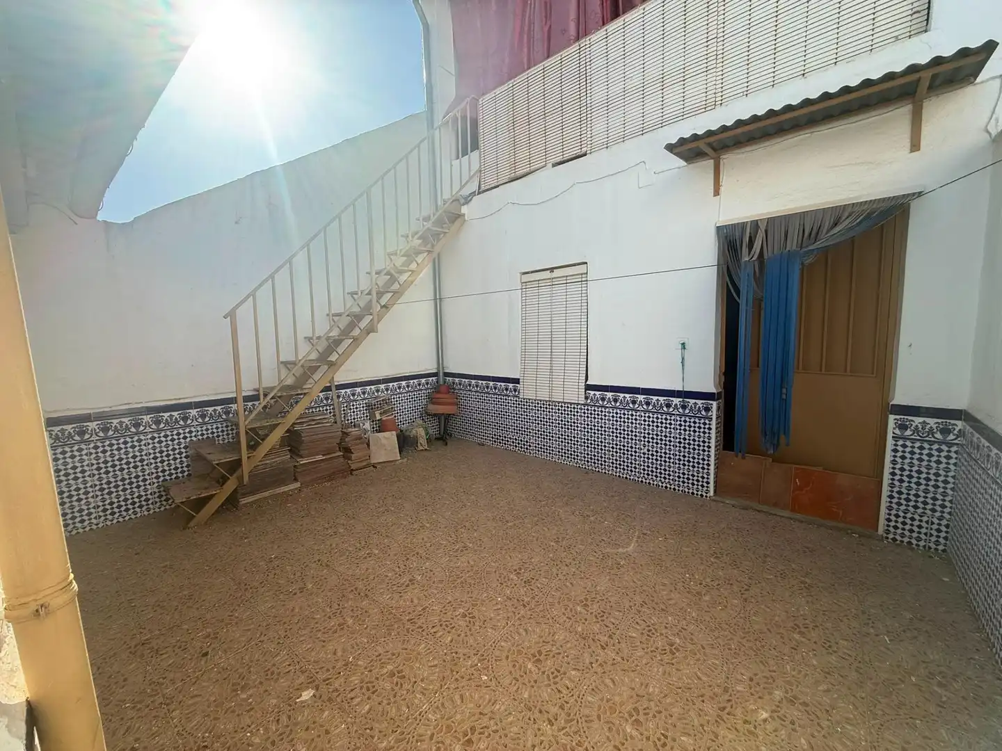 Vista exterior de Casa o chalet en venta en Alameda con Terraza, Trastero y Amueblado
