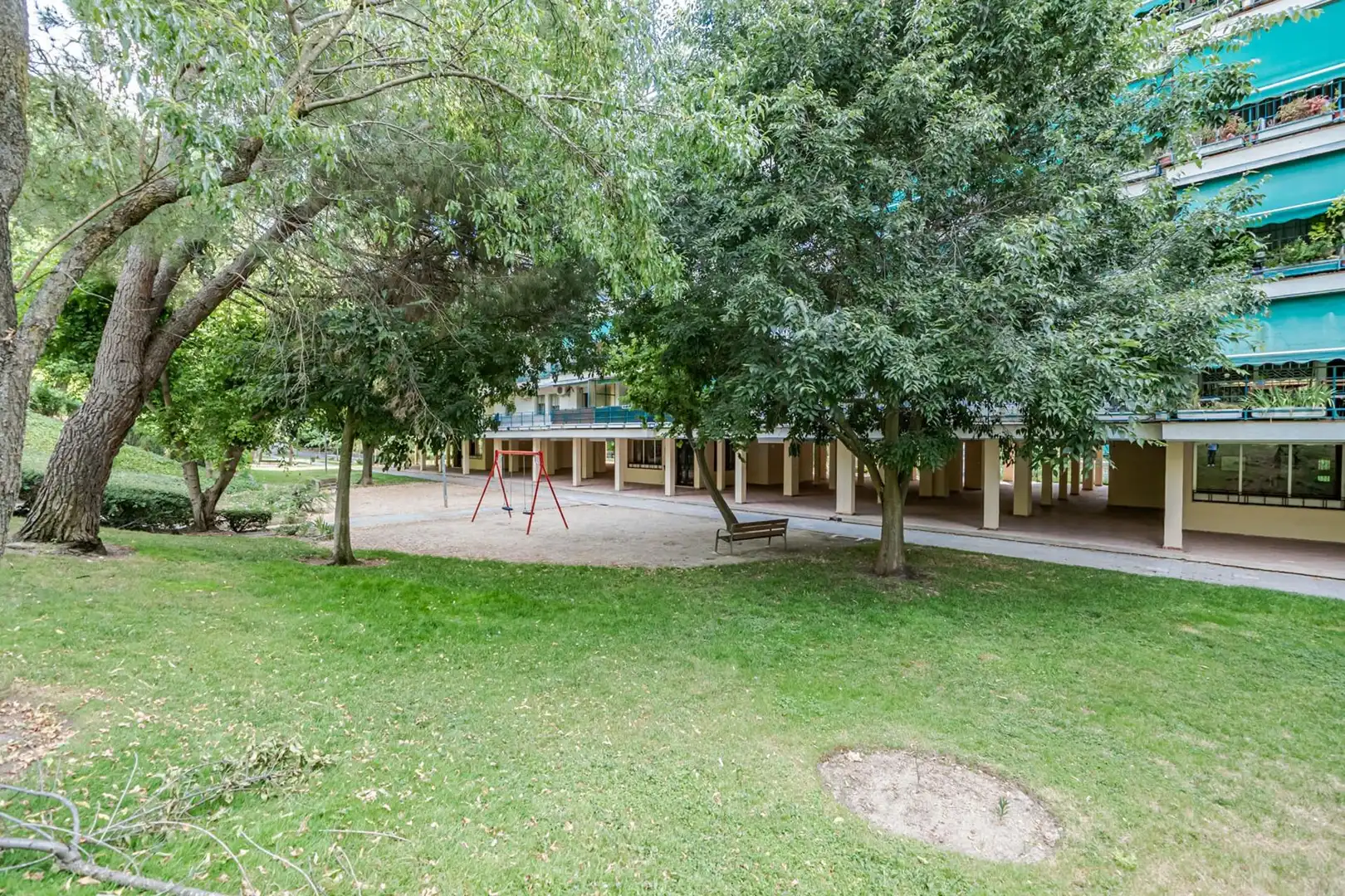 Vista exterior de Piso en venta en Móstoles con Calefacción, Jardín privado y Terraza