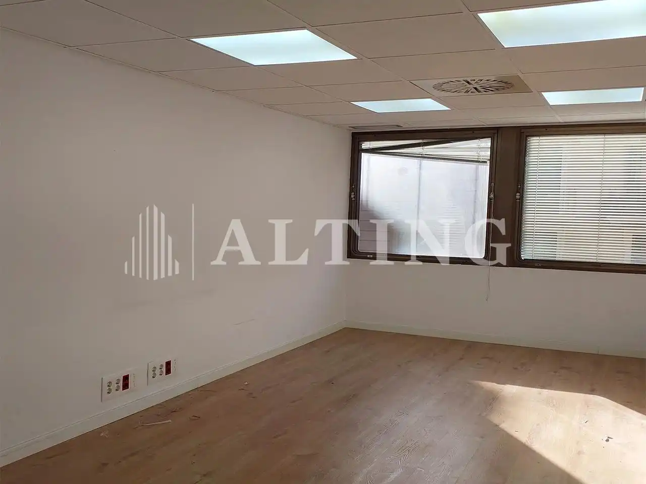 Bureau avec ascenseur à louer à Via Augusta, imagen 15
