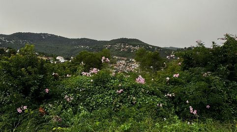 Bonito terreno en Vallirana con vistas despejadas