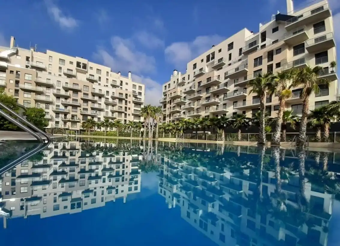 Wohnung mit Pool zur Miete in Calle Calle Tridente