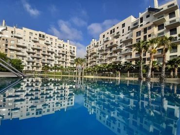 Pis amb piscina de lloguer a Calle Calle Tridente