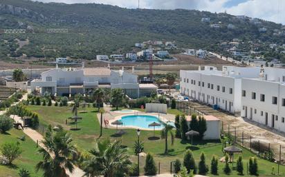 Vista exterior de Casa o xalet en venda en Zahara de los Atunes amb Aire condicionat, Calefacció i Jardí privat