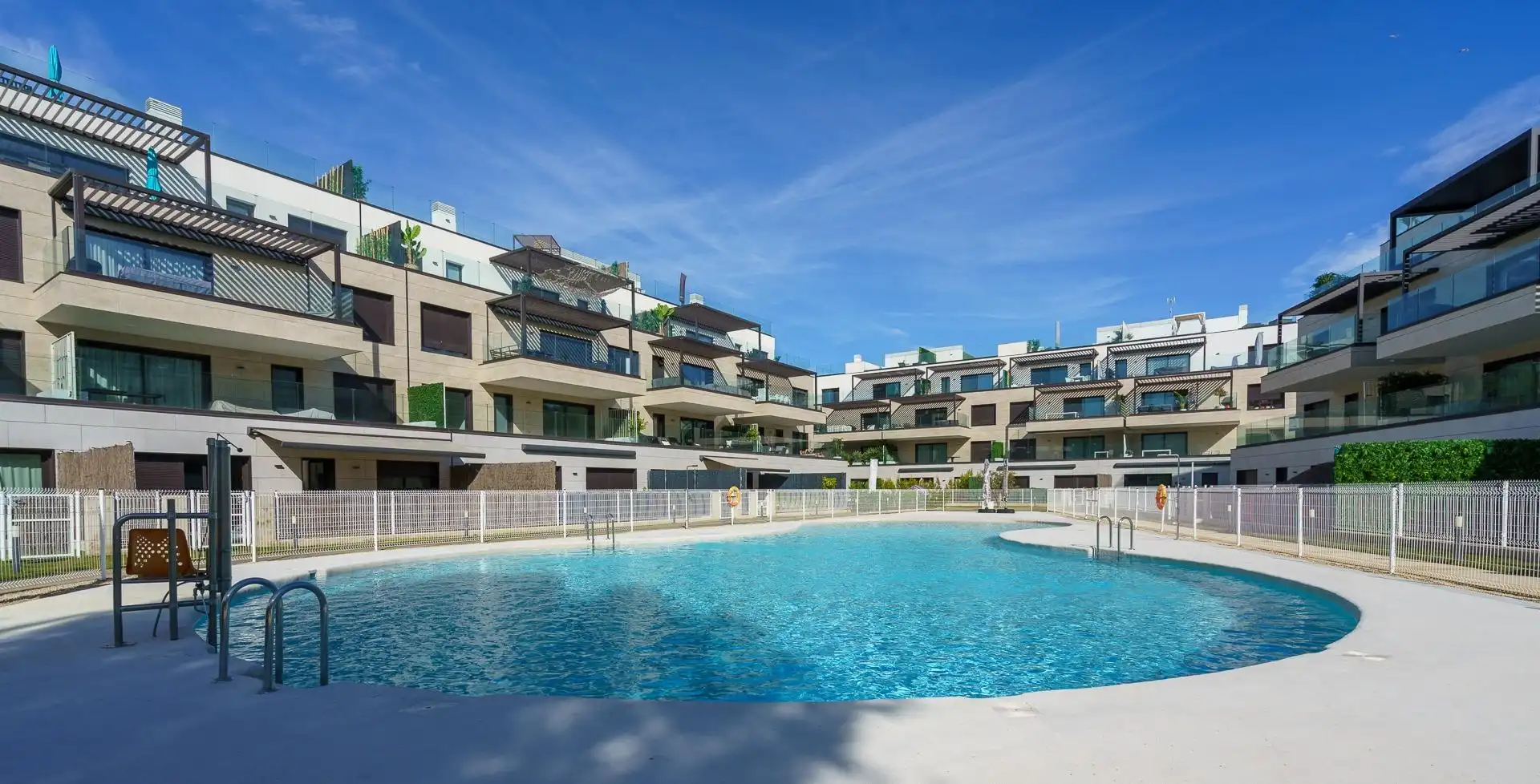Piscina de Planta baixa en venda en Calvià amb Aire condicionat, Calefacció i Jardí privat