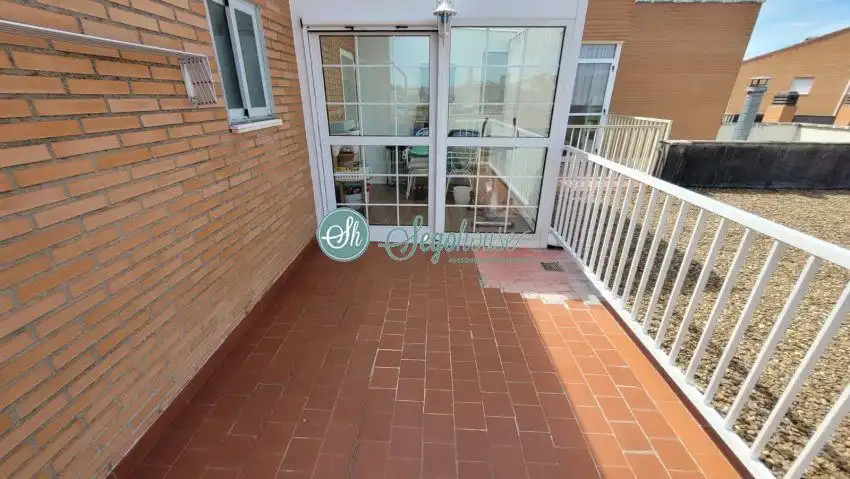 Balcony of Flat for sale in Segovia  with Heating, Parquet flooring and Terrace