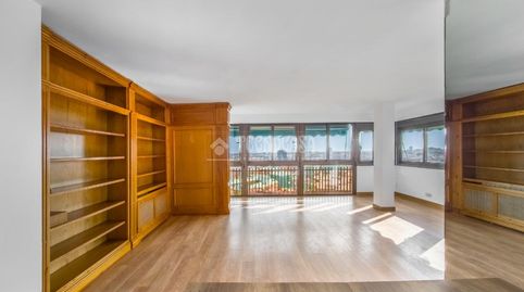Foto 4 de Piso de alquiler en San Pascual, Madrid Capital