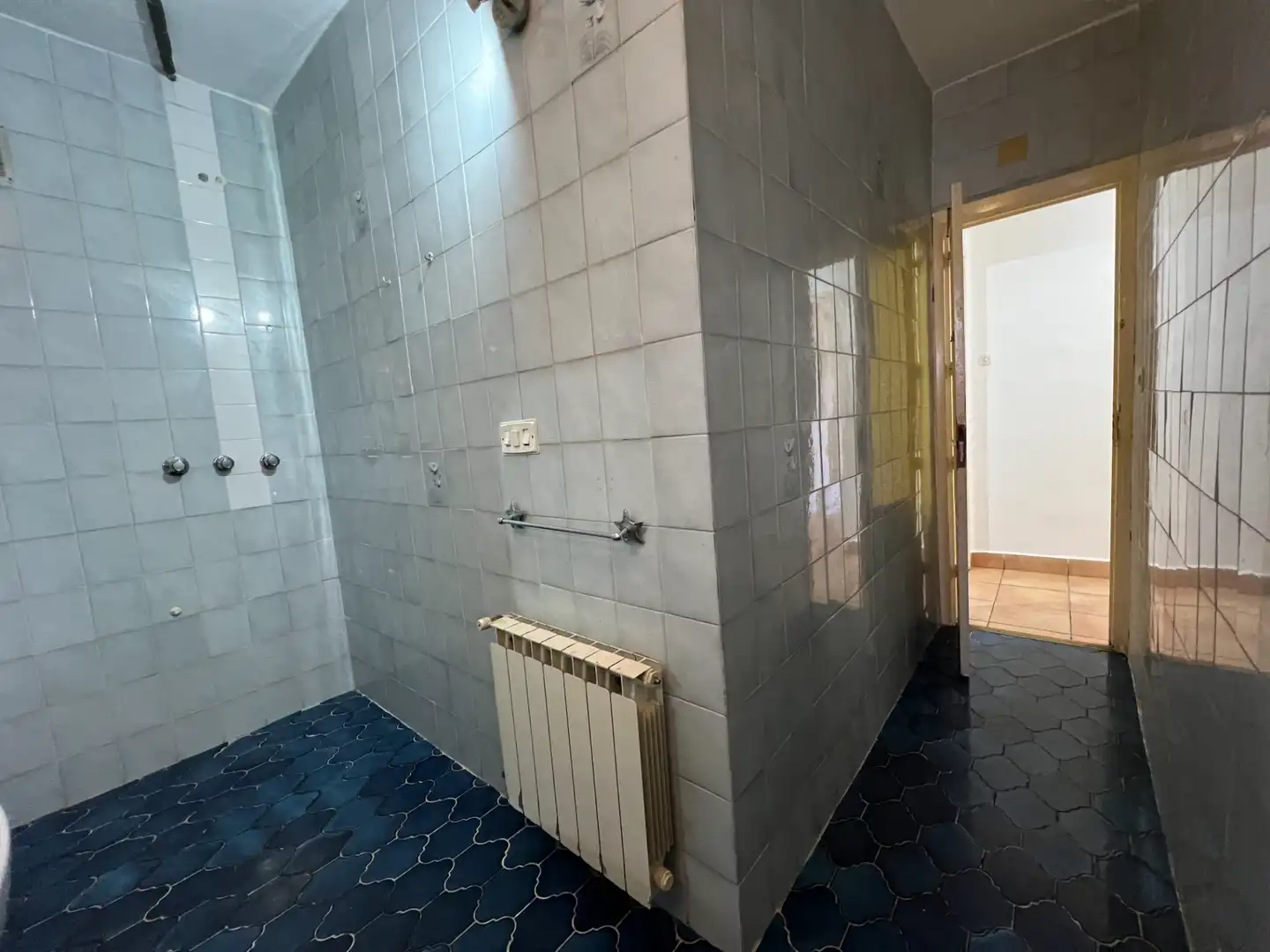 Badezimmer von Wohnung zum Verkauf in Jaca