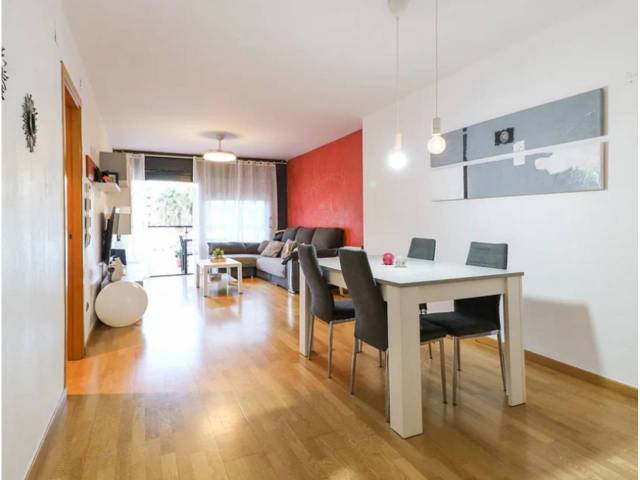 Piso en Venta en Avenida Castell en Prat de Cunit