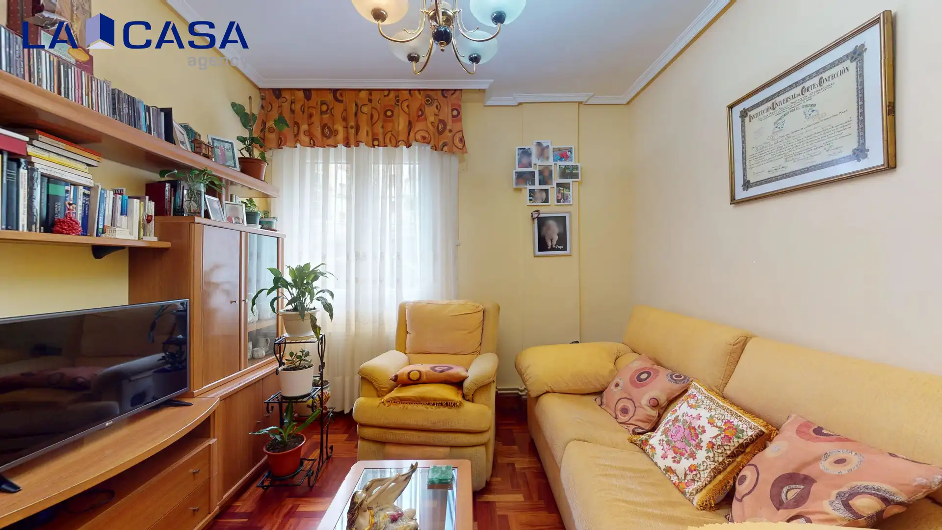 Wohnzimmer von Erdgeschoss zum Verkauf in Bilbao 