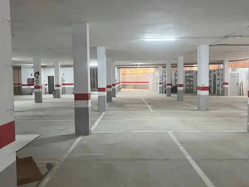 Parking of Garage for rent in Vícar  with Alarm
