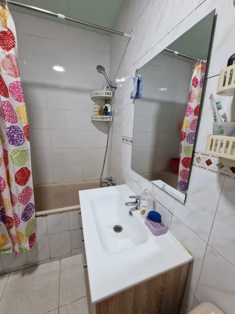 Baño de Piso en venta en Barcelona con Terraza y Balcón
