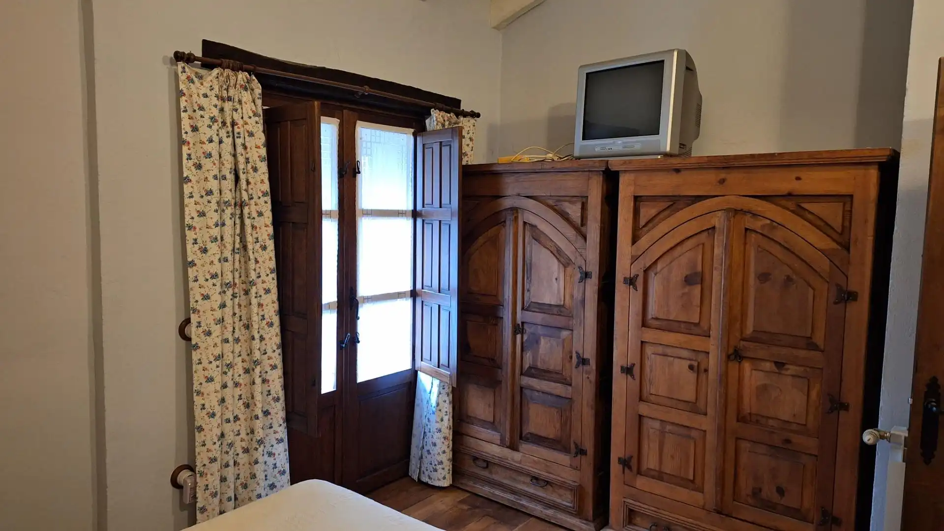 Habitación de Casa o chalet en venta en Camaleño con Calefacción, Trastero y Balcón