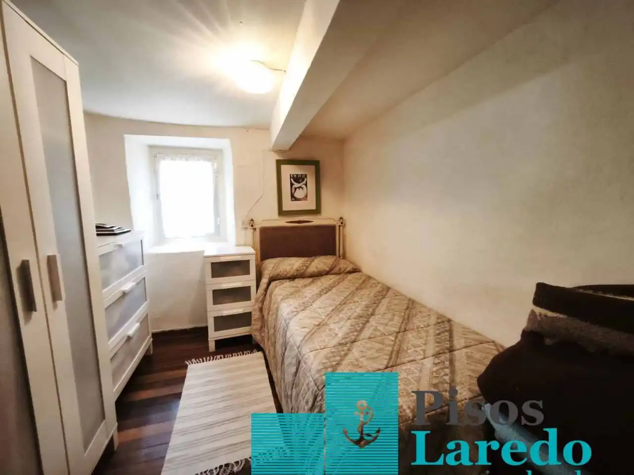 Bedroom of Detached homes for sale in Rasines  with Heating, Private garden and Parquet flooring