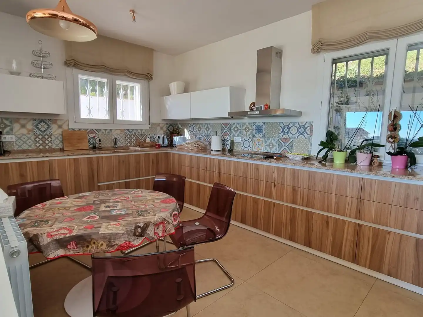 Cuina de Casa o xalet en venda en Lloret de Mar amb Aire condicionat, Calefacció i Jardí privat