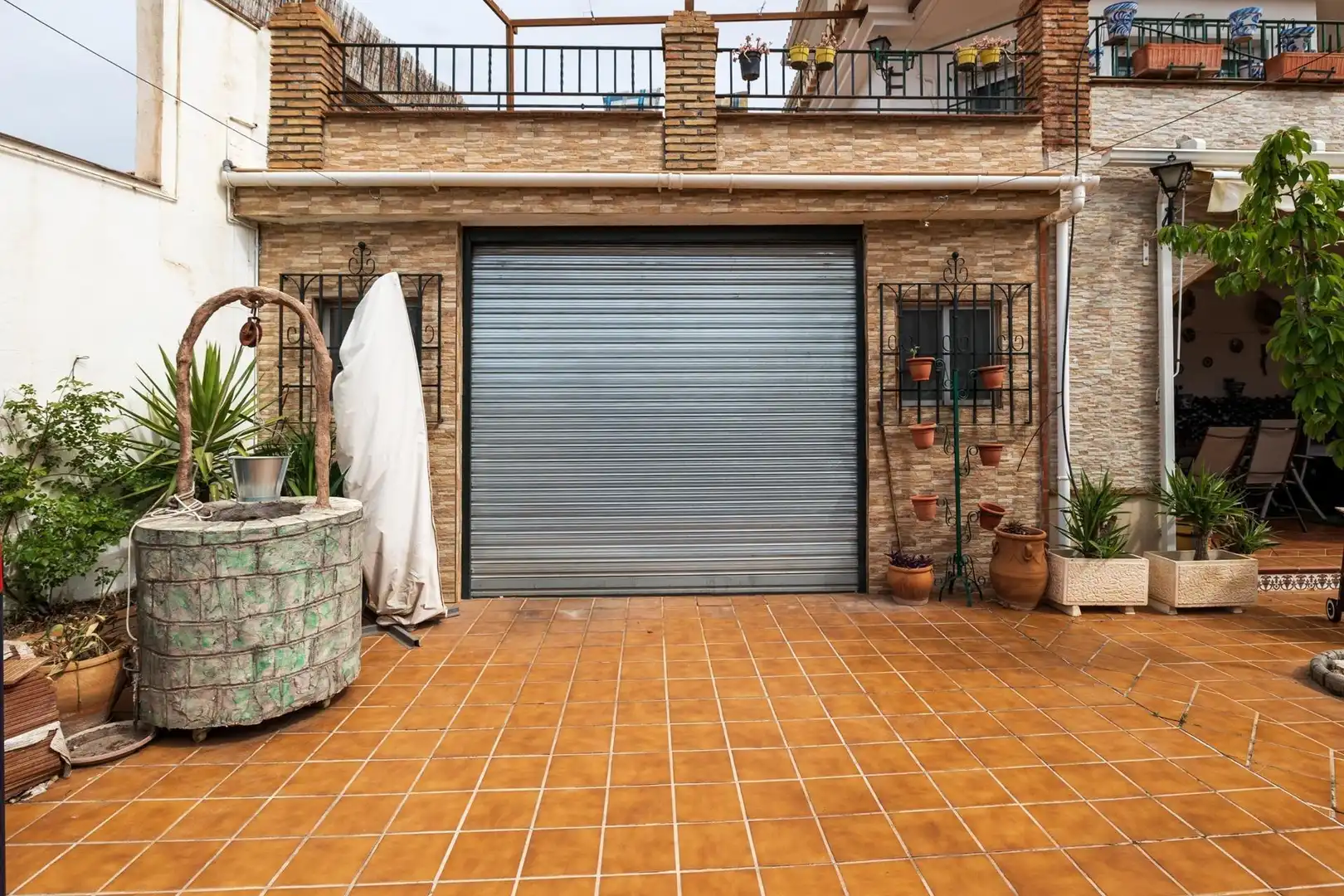 Houses for sale in Barrio de la Vega