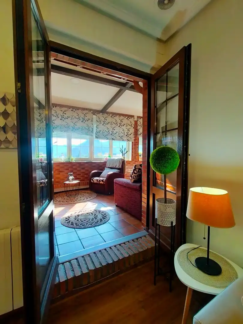 Dachboden zum Verkauf in Pravia mit Heizung, Terrasse und Möbliert