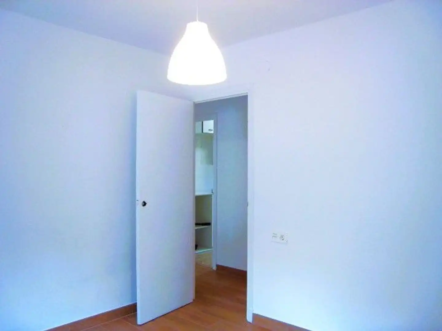 Wohnung zum Verkauf in Belmonte de Miranda mit Heizung, Terrasse und Schwimmbad