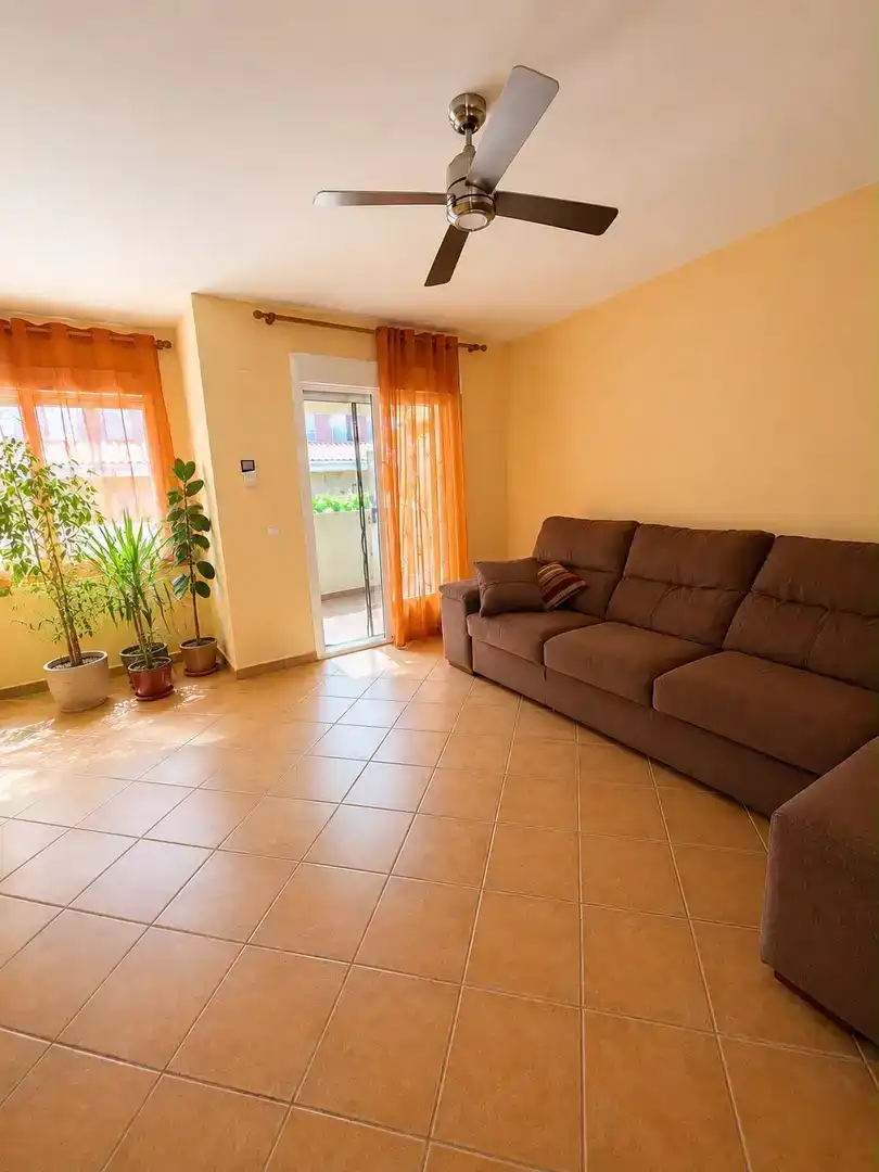 Sala de estar de Casa o chalet en venta en Ocaña con Jardín privado, Parquet y Piscina