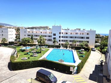 Apartamento con piscina en venta en Riviera del Sol