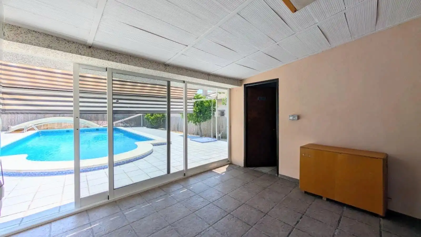 Piscina de Casa o xalet en venda en Elche / Elx amb Aire condicionat, Calefacció i Jardí privat