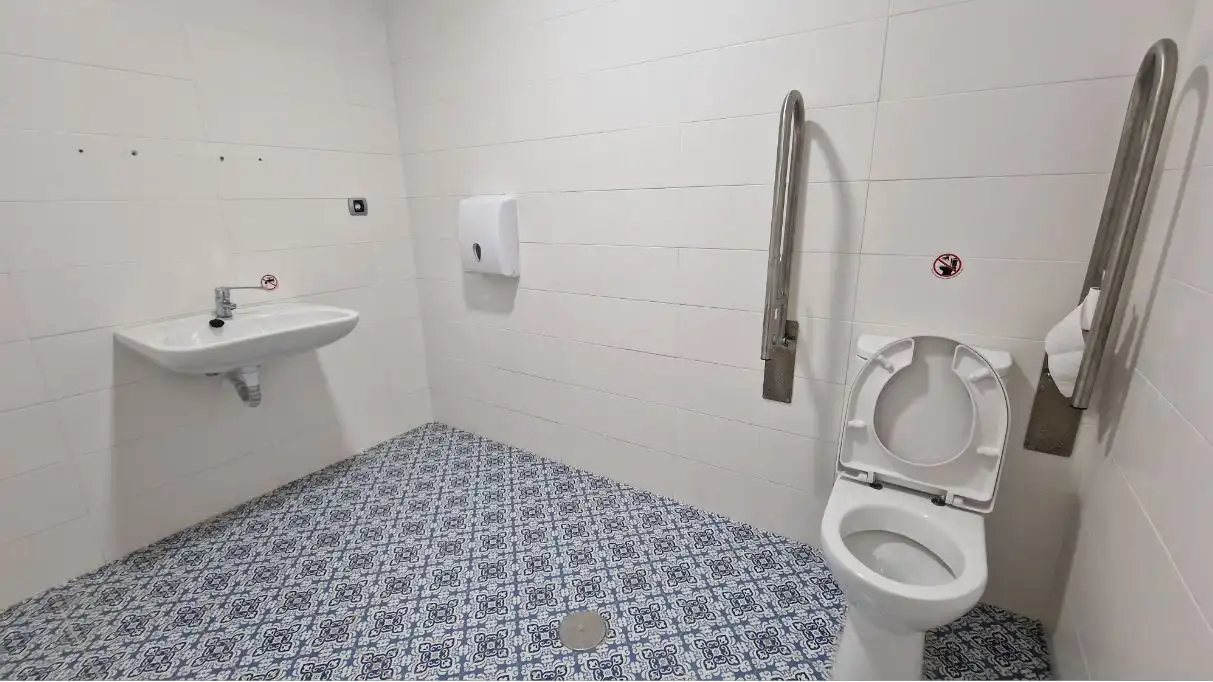 Local comercial en venta en Milán - Pumarín - Teatinos, imagen 3